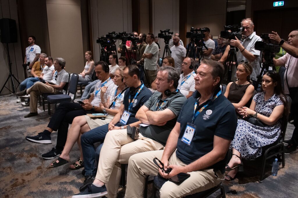 Press-journalists-1024x681.jpg